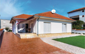 3 Bedroom Cozy Home In Vodice